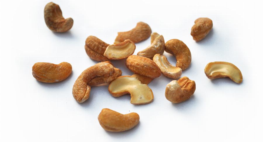Organic Cashews, roasted and salted